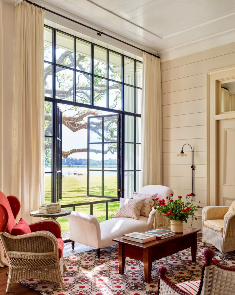 20 Timeless Window Treatment Ideas for Sliding Glass Doors: Creative Ways to Style Your Home's View