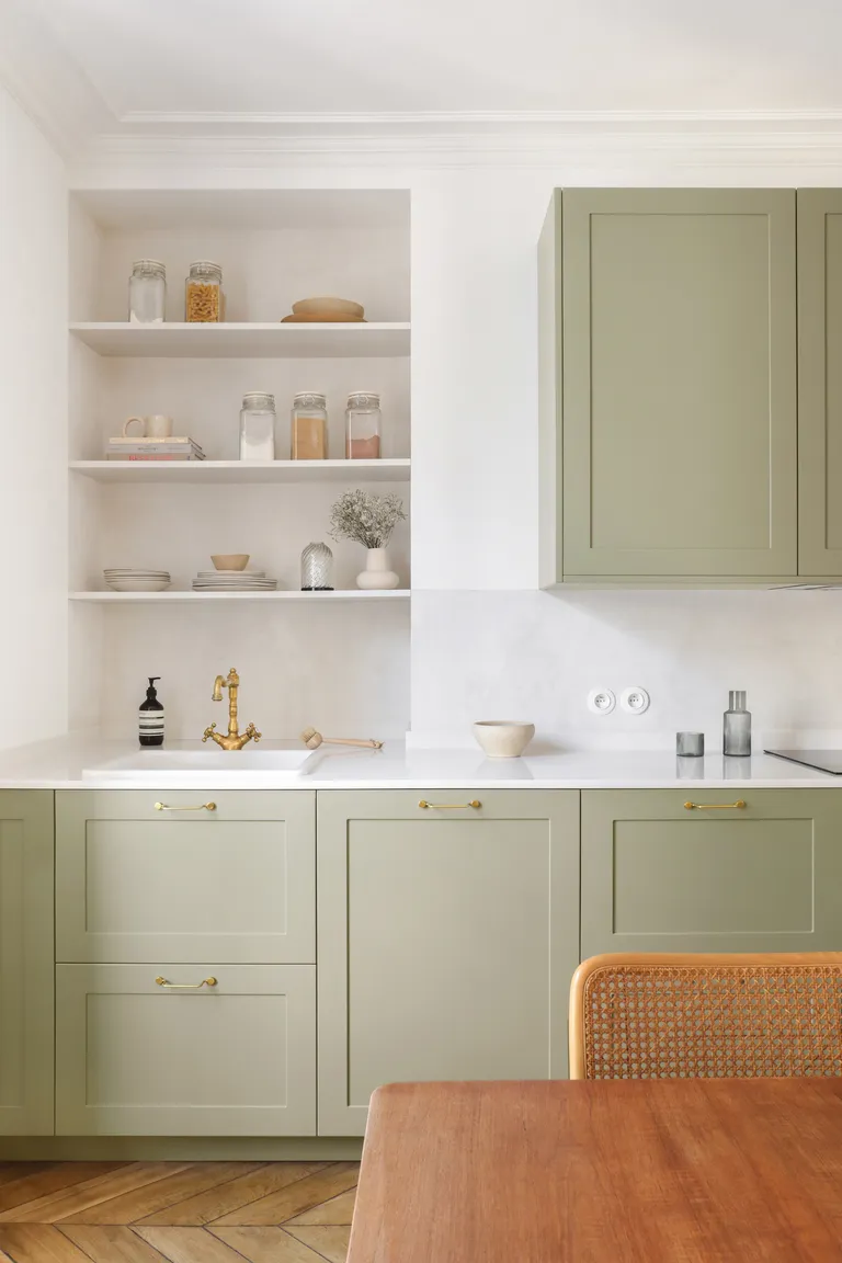 A pistachio and wood color combination